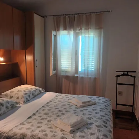 Apartment Bura