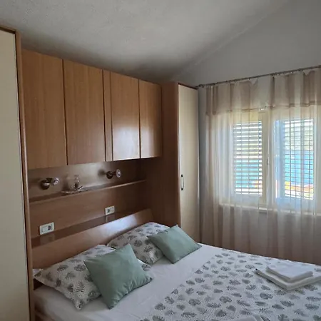 Bura Apartment *