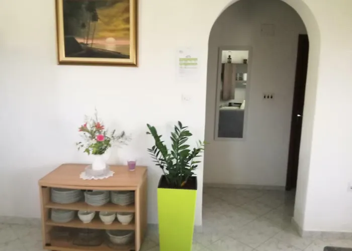 公寓 Bura Nečujam